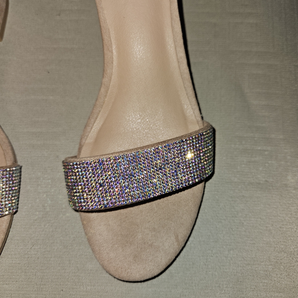 Madden NYC  Women's Tan and Glitter Heels size 7 - Picture 3 of 15